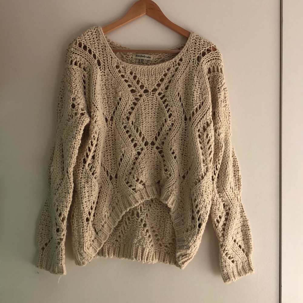 Creme sweater